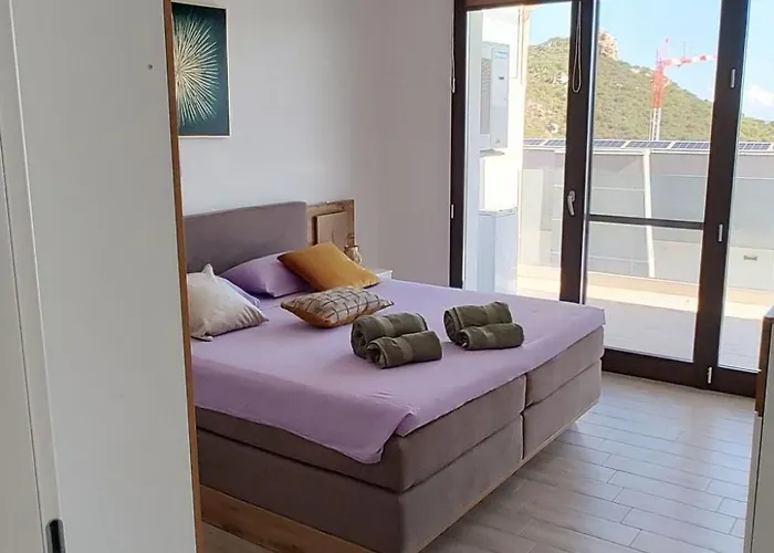 Apartman Mit Terrasse By Interhome