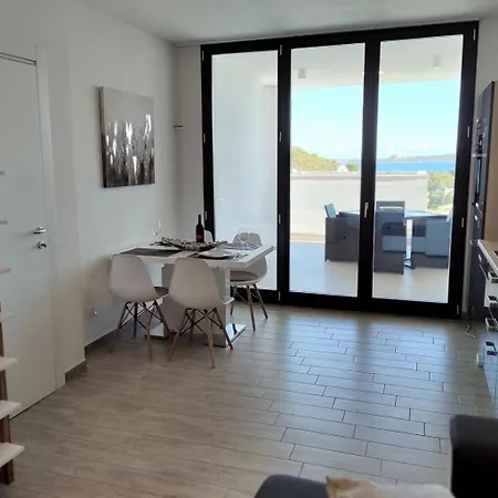 Mit Terrasse By Interhome קניגיונה