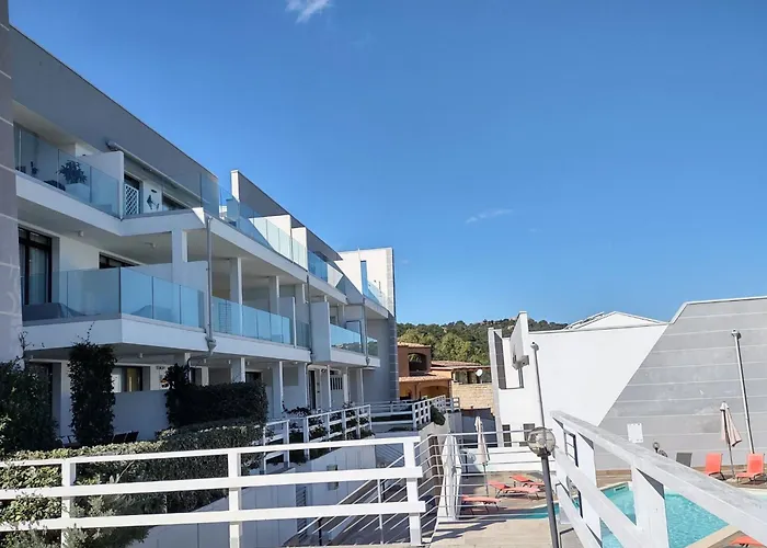 Mit Terrasse By Interhome