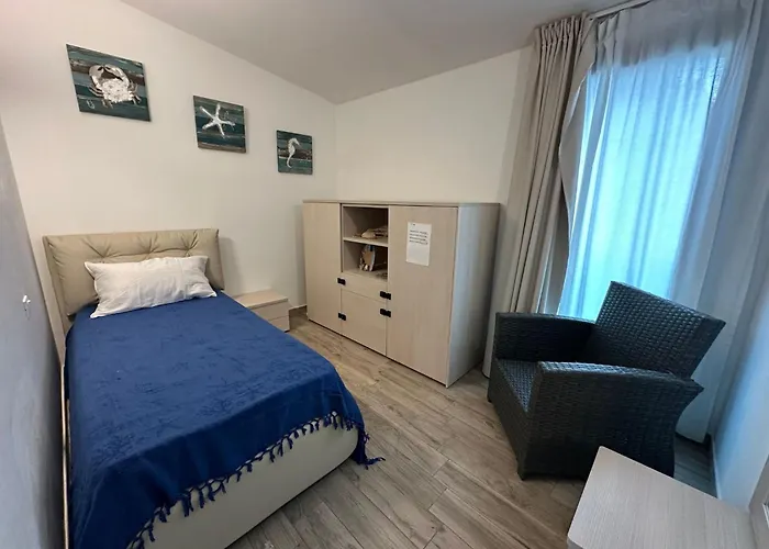 Mit Terrasse By Interhome