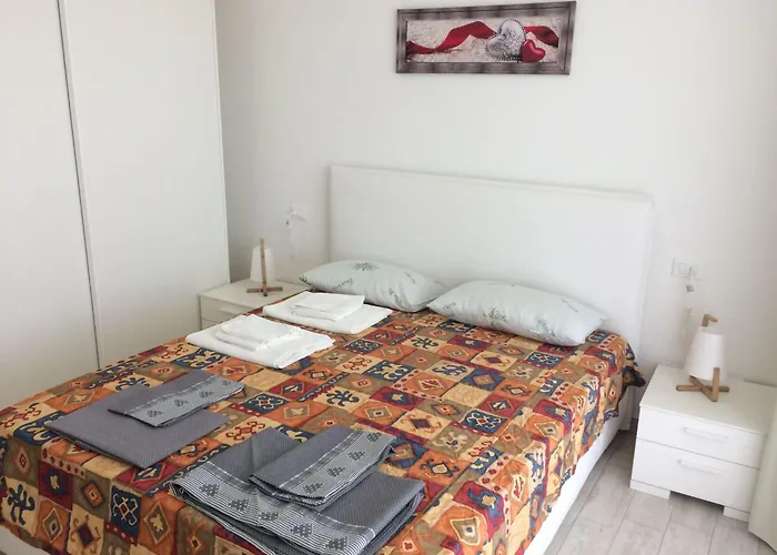 Mit Terrasse By Interhome Daire *