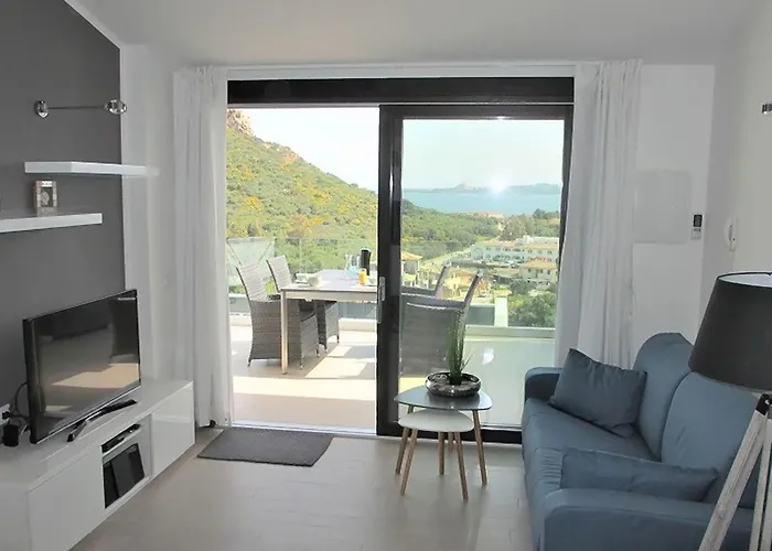 Mit Terrasse By Interhome Daire Cannigione